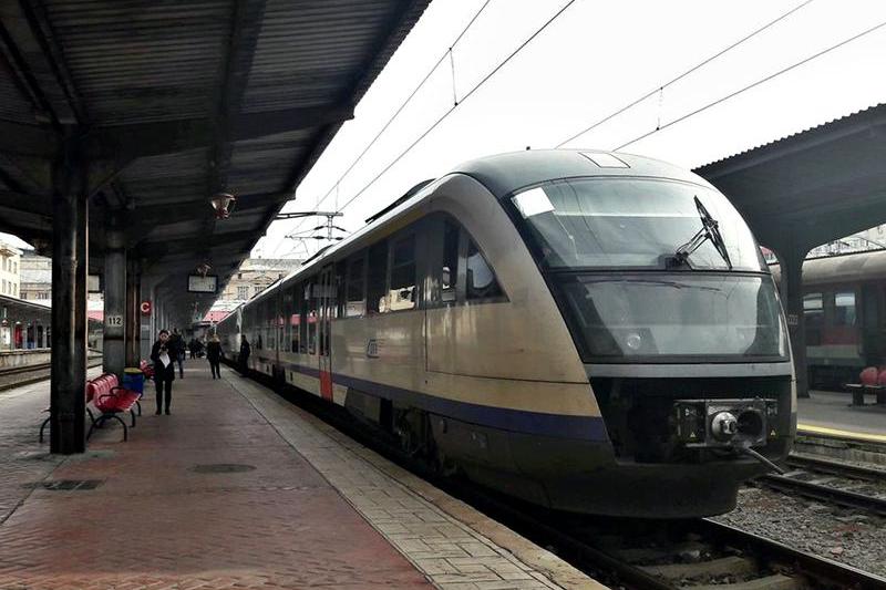 Tren Sageata Albastra in Gara de Nord, Foto: CFR