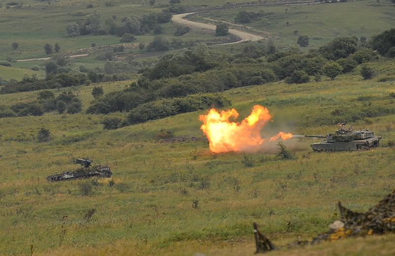 Tanc american M1A2 Abrams trage in poligonul Cincu, Foto: Hotnews