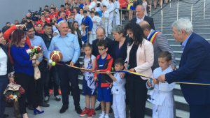 Dragnea, la taierea panglicii la Sala Polivalenta din Alexandria, Foto: trnews.ro