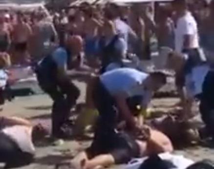 Indivizi incatusati de politisti la Mamaia, Foto: Captura YouTube