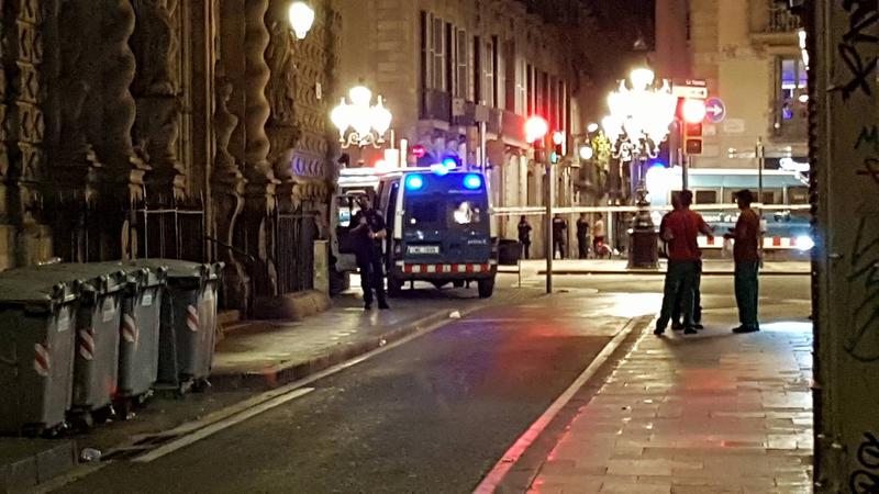 Politie in Barcelona, Foto: Hotnews