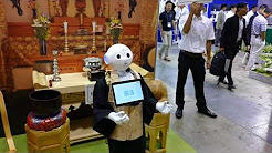 Robotul 'calugar', Foto: youtube.com