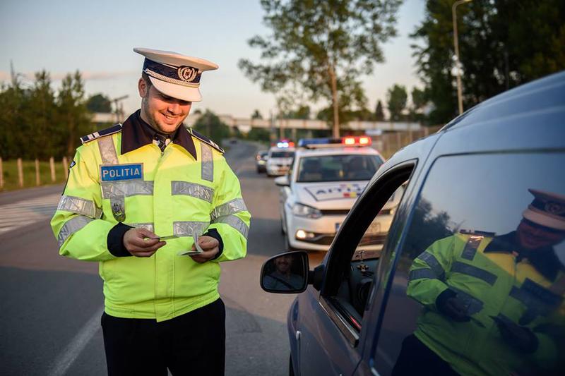 Politist rutier in trafic, Foto: Facebook / Politia Romana