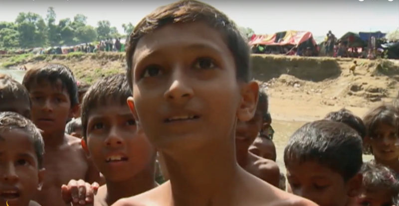 Minoritatea rohingya fuge din Myanmar din cauza atrocitatilor fortelor guvernului, Foto: Captura YouTube
