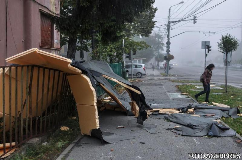 Urmarile furtunii de la Timisoara, Foto: AGERPRES