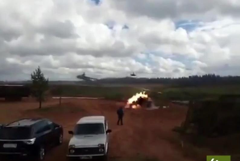 Elicopter rus trage rachete in apropierea observatorilor - Zapad-17, Foto: Captura YouTube