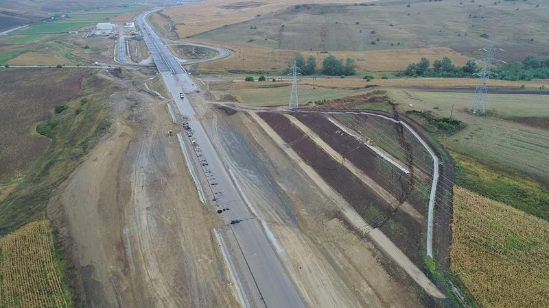 Alunecare de teren pe traseul lotului 4 din A10 Sebes - Turda, Foto: Asociatia Pro Infrastructura