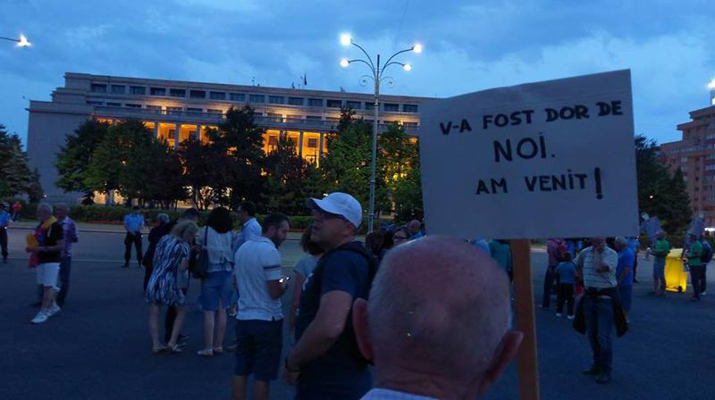 Protest Piata Victoriei , Foto: Victor Cozmei / HotNews.ro