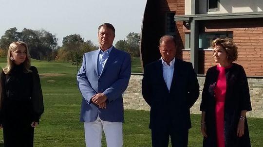 Klaus Iohannis, la inaugurarea terenului de golf din Alba, Foto: News.ro