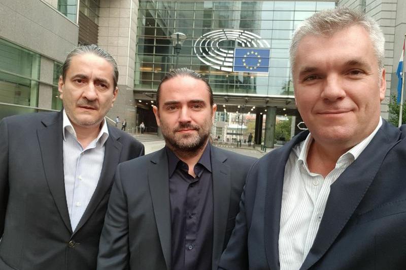 Curea, Plesoianu si Savaliuc la Bruxelles, Foto: Facebook / Liviu Plesoianu