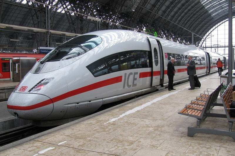 Tren ICE de mare viteza al Deutsche Bahn, Foto: Hotnews