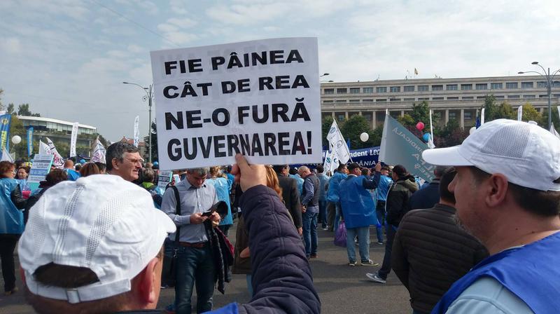 Protest sindical in fata Guvernului, Foto: Victor Cozmei / HotNews.ro