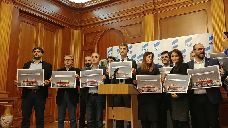 Parlamentari USR cu mesajul "Fara penali in functii publice", Foto: Hotnews