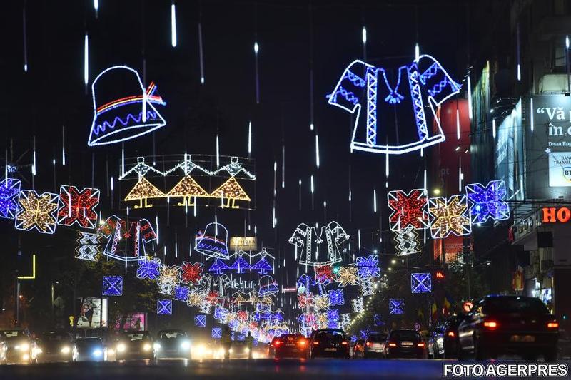 Lumini de sarbatori in Capitala, Foto: Agerpres