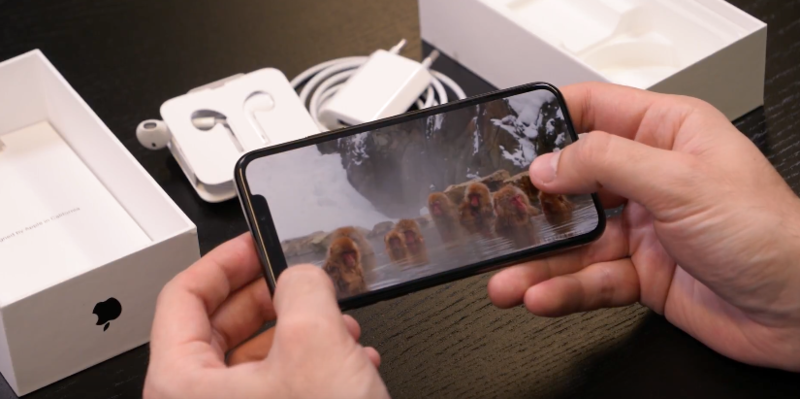 iPhone X - review, Foto: Captura YouTube