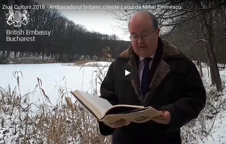 Paul Brummel, citind poezia Lacul, Foto: Captura YouTube