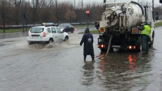 Strazi inundate in Arad, Foto: News.ro