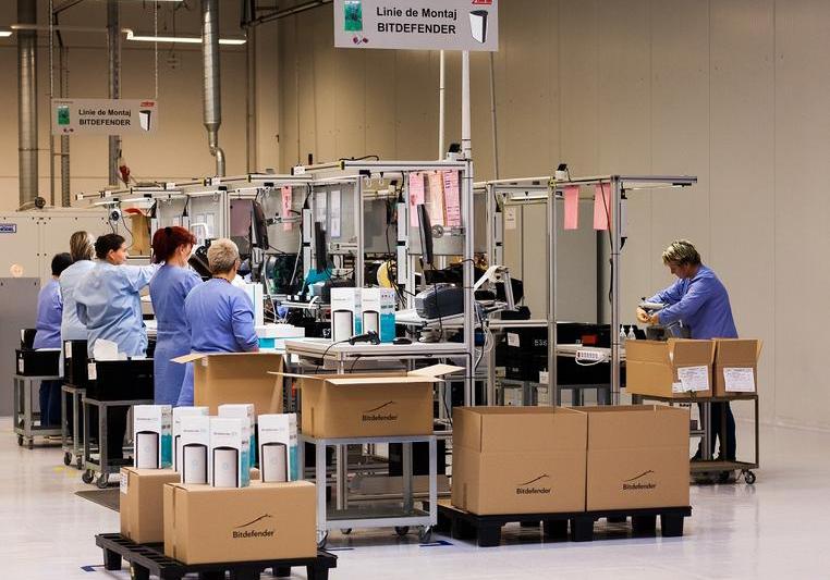 Bitdefender BOX in fabrica Zollner din Satu Mare, Foto: Bitdefender