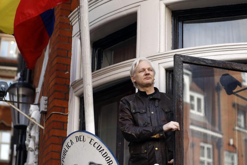 Julian Assange, in ambasada Ecuadorului de la Londra, Foto: Agerpres/AP