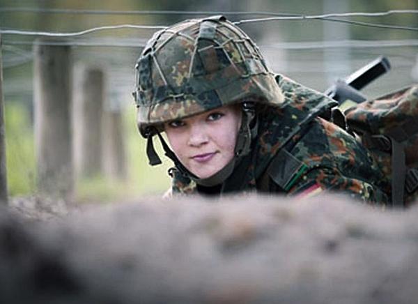 Femeie soldat in armata germana, Foto: Bundeswehr
