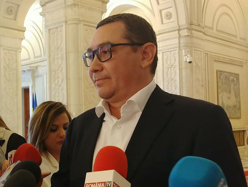 Victor Ponta, la Parlament, Foto: Hotnews