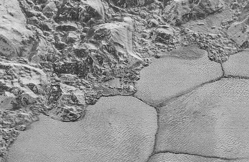 Dune pe Pluto, Foto: NASA