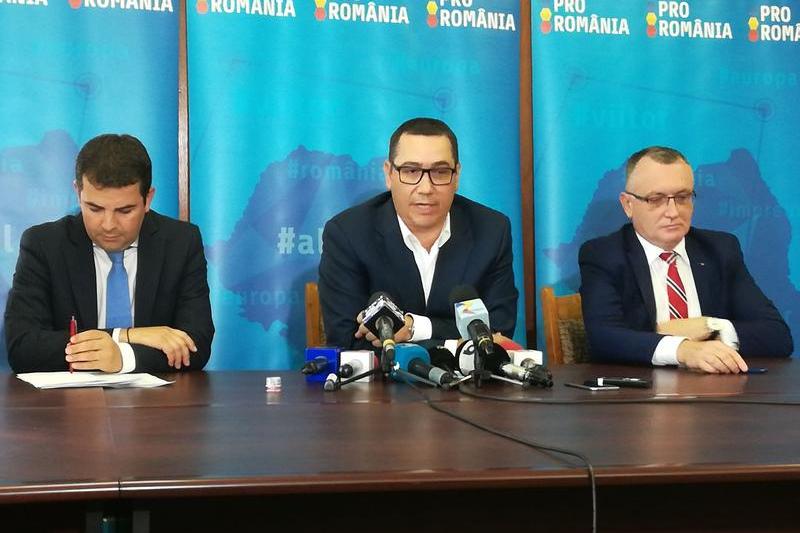 Daniel Constantin, Victor Ponta si Sorin Campeanu, Foto: Hotnews