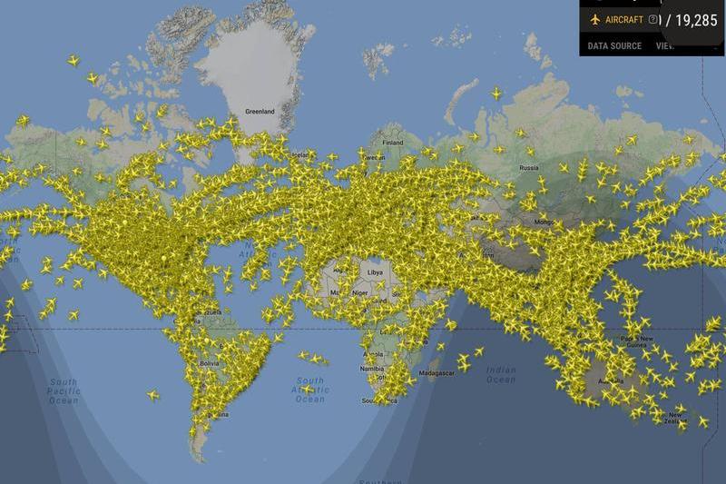 Aproape 20.000 de zboruri in aer in acelasi timp, Foto: flightradar24.com