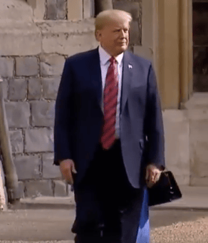Trump i-a intors spatele reginei Elizabeta a II-a, Foto: Captura video