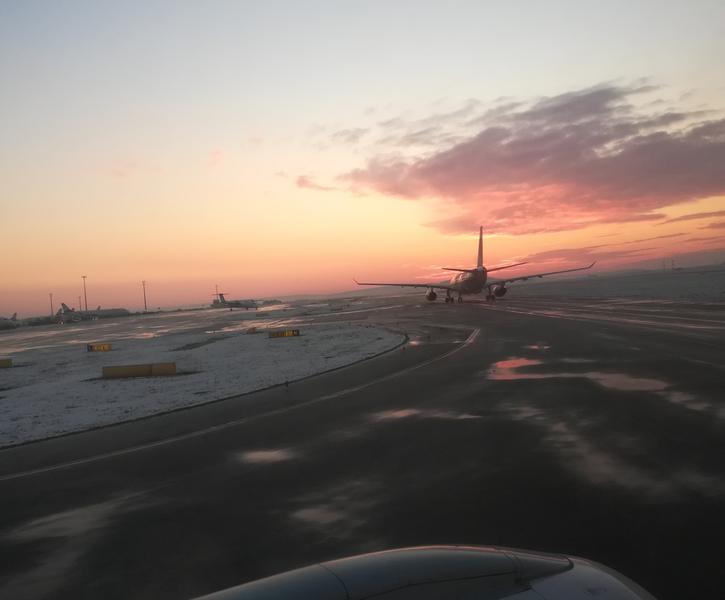 Decolare avion, Foto: Hotnews