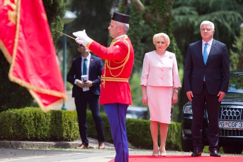 Dancila, in Muntenegru, Foto: Guvernul Romaniei