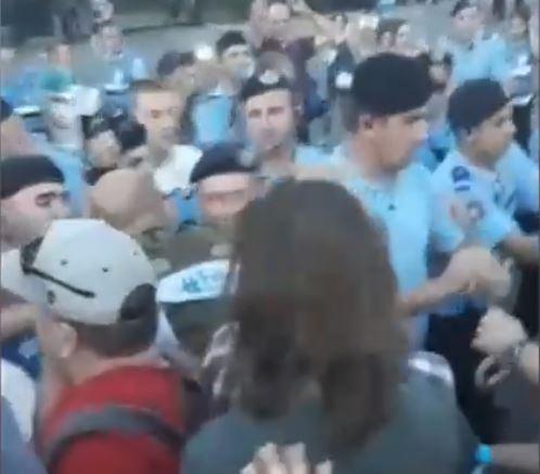 Imbranceli intre jandarmi si protestatari, Foto: Captura Facebook