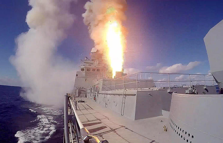 Racheta Kalibr trasa de pe o fregata ruseasca din Marea Neagra, Foto: Ministerul rus al Apararii