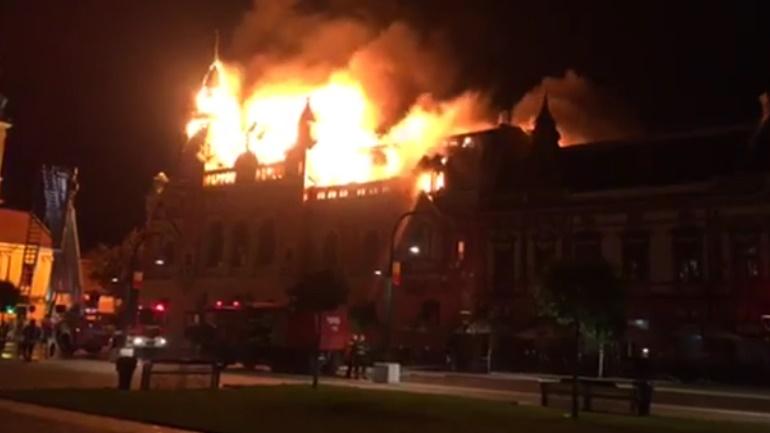 Palatul Episcopal din Oradea, incendiu devastator, Foto: Captura video Facebook