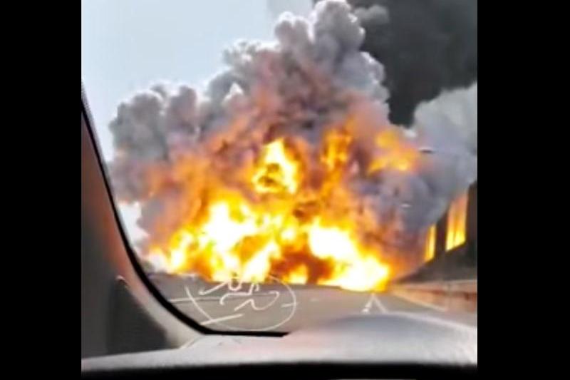 Explozie puternica pe o autostrada din Bologna, Foto: Captura YouTube