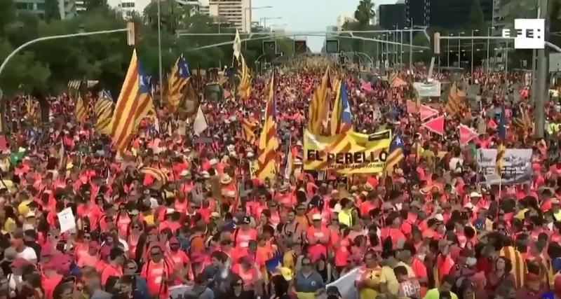 Manifestatie pro-secesiune la Barcelona, Foto: Captura YouTube