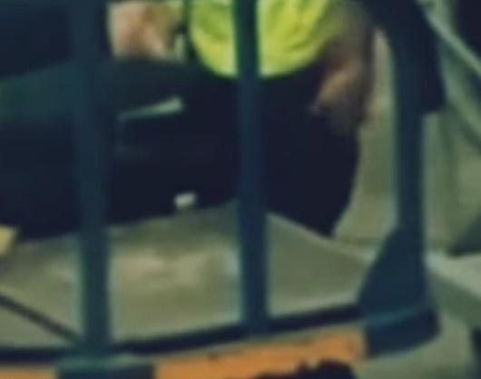 furt din bagaj pe aeroport, Foto: Captura video