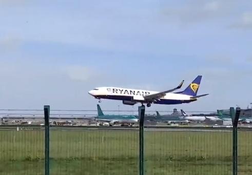 avion Ryanair Dublin, Foto: Captura video