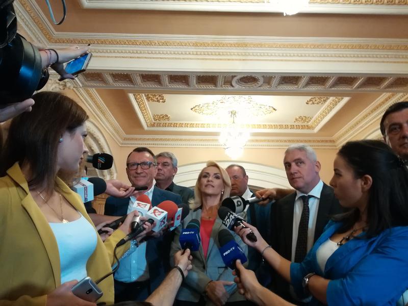 Paul Stanescu si Gabriela Firea, Foto: Hotnews