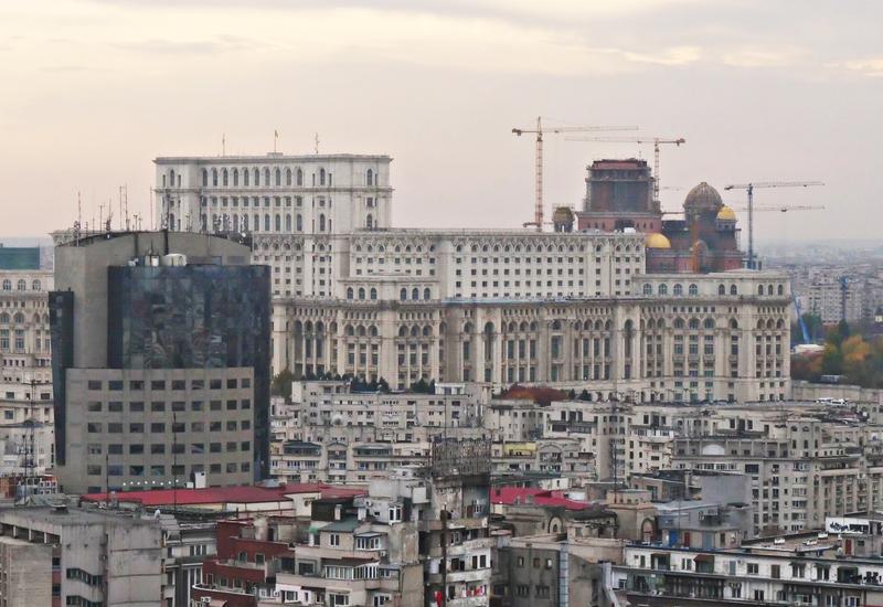 Catedrala Mantuirii Neamului in spatele Palatului Parlamentului, Foto: Hotnews