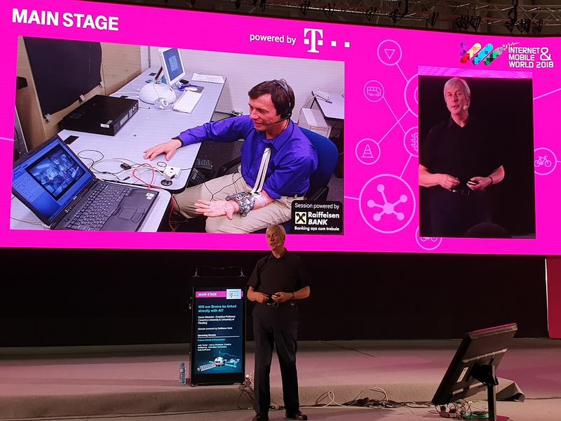 Kevin Warwick la Bucuresti, Foto: Hotnews