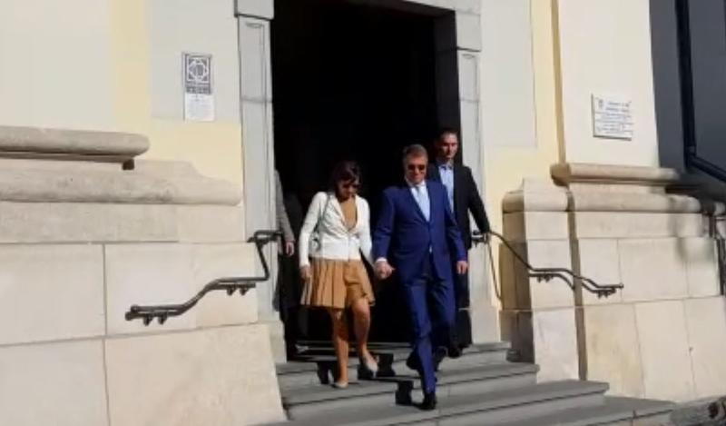 Klaus si Carmen Iohannis, la biserica in a doua zi de referendum, Foto: captura TurnulSfatului.ro