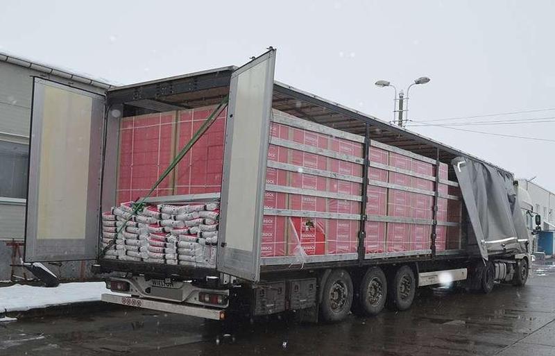 TIR plin cu tigari de contrabanda, Foto: Politia de Frontiera