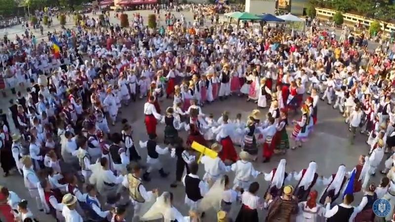 Film centenar, Foto: Captura video