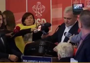 Dragnea a venit cu doua valize la Parlament, Foto: captura Antena 3