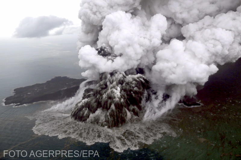 Anak Krakatoa - eruptie, Foto: Agerpres/EPA