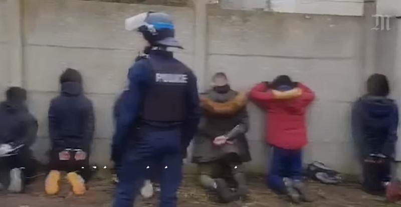 Liceeni retinuti in Franta, Foto: Captura YouTube