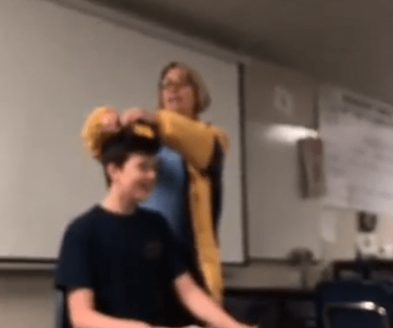 profesoare tunde cu forta elev SUA, Foto: Captura video