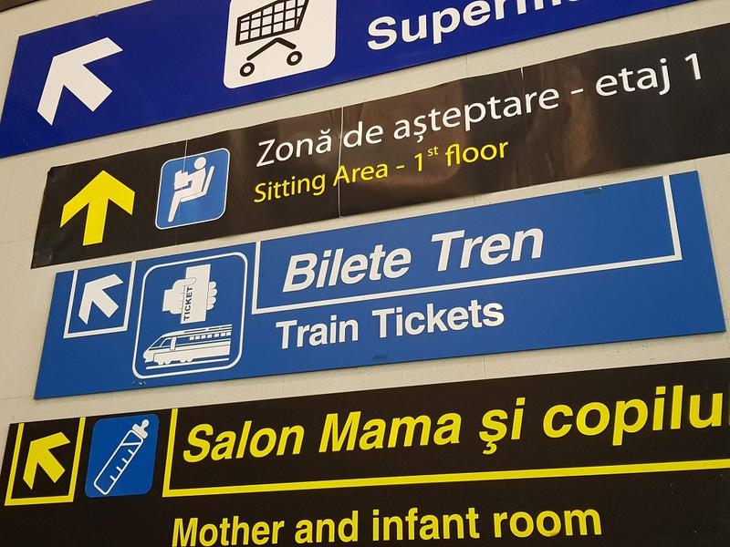 Indicatoare in Aeroportul Otopeni, Foto: Hotnews