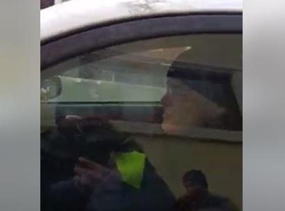 Nicolicea, apostrofat de protestatari, Foto: Captura video Facebook